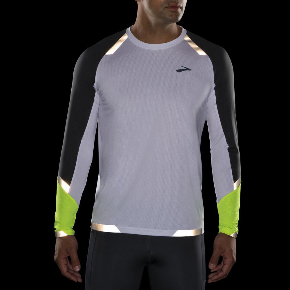 Brooks Run Visible Long Sleeve μπλουζακια ανδρικα ασπρα | GR281470